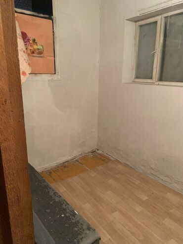 тоголок молдо фрунзе: 30 кв. м, 2 бөлмө, Жертөлө, ороо, Забор, тосулган
