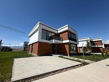 Продажа коттеджей и домов: Imarat Resort, Иссык-Кульская область, с. Бостери, Мамытова 122 Дом — 26