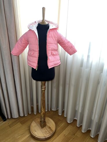 пальто s: Продаю деткие вещи на весну для девочки. Все вещи в идеальном