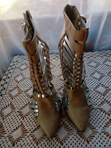 ženske sandale leon: Ankle boots, 39