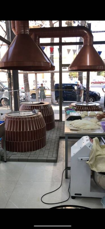 Mağazalar: Sabunçu rayonu Bakixanov qəsəbəsində,sahəsi 650 kv/m olan, obyekt — 8