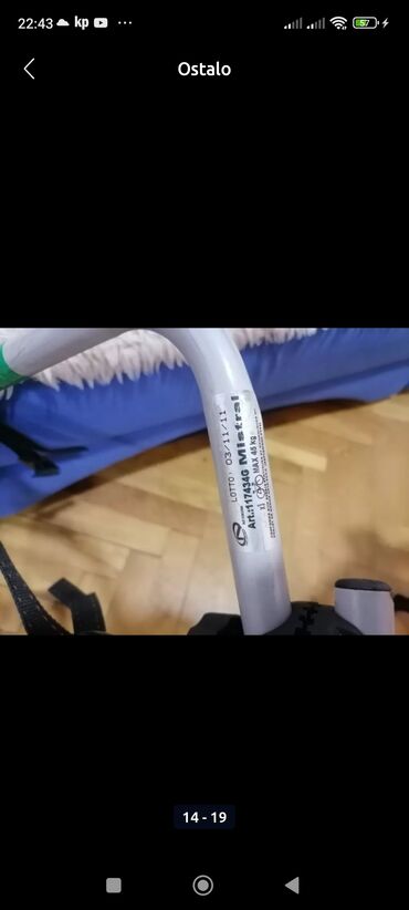 Dodaci za bicikl: Nosac za bicikla tri na gepek vratima(Hedzbek). Nosac je kao nov. ja — 9
