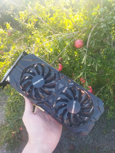 oyun komputerleri: Видеокарта AMD Radeon R9 370, 8 ГБ, Б/у