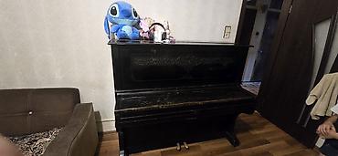 piano satisi: Klassik akustik royal (upright piano) - Korpus: qara rəngli, ön — 2