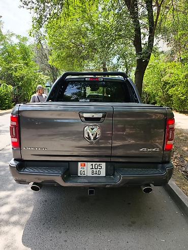 пикап авто: Dodge Ram 1500: 2020 г., 5.7 л, Автомат, Бензин, Пикап — 2