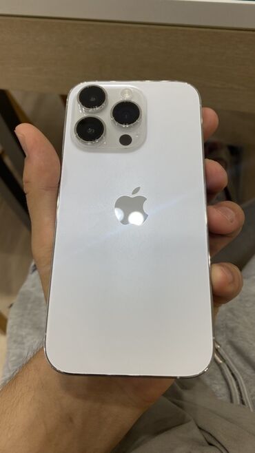 айфон 14 белый: IPhone 14 Pro, Колдонулган, 256 ГБ, White Titanium, Заряддоочу түзүлүш, 89 %