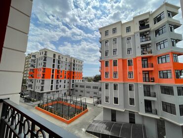 Kirayə mənzillər: Bakıxanov qəs., 4 otaqlı, Yeni tikili, m. Neftçilər, 143 kv. m