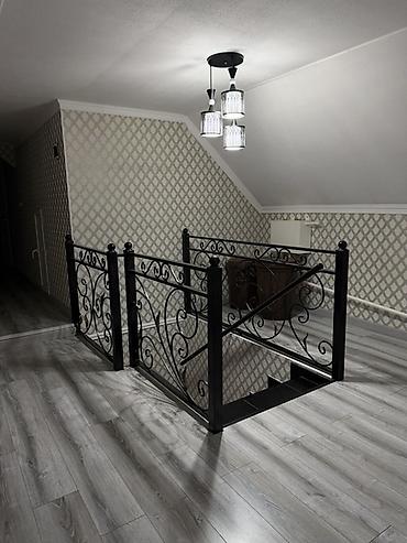 Продажа коттеджей и домов: 6 комнат и более, 190 м², 5 соток, Бишкек, Собственник — 18