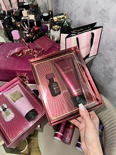 Gözəllik və sağlamlıq: Victoria’s Secret “Very Sexy” hədiyyə dəsti Dəstin tərkibi: - Very — 2