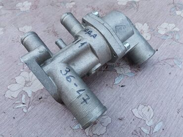 Auto delovi: Ulozak termostata sa kucistem Lada . Ruske proizvodnje. Kompletno — 13