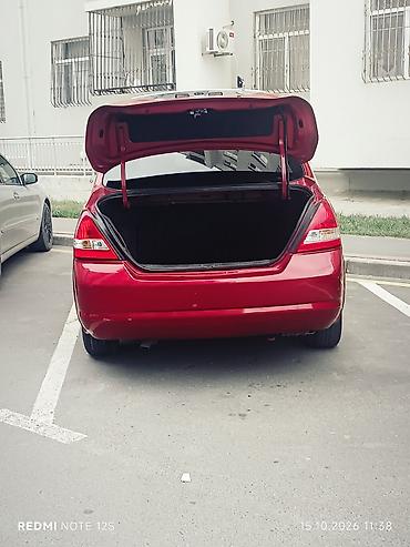 chery fulwin 2: Nissan Versa: 1.8 l | 2011 il Sedan — 8