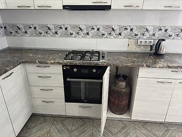 Продажа коттеджей и домов: Сдается 2-этажный дом на долгий срок Расположение: Рядом находится — 14