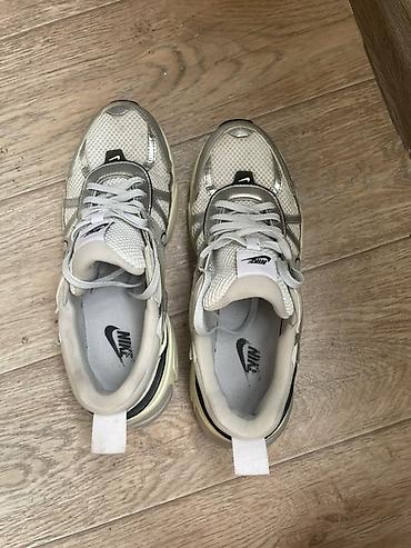 nike react: Мужские кроссовки, 42, Nike, Б/у, цвет - Белый, Самовывоз, Платная доставка — 4