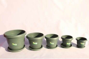 Bitkilər üçün dibçəklər: Dipçəklərin topdan və Pərakəndə satışı. Anbardan satış. Hansı formada — 3