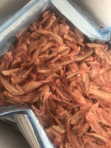 бооз карова: Кончики куриных крылышек