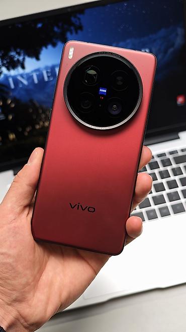 iqoo 11: Vivo X200 Ultra, Б/у, 512 ГБ, цвет - Красный, 2 SIM — 1