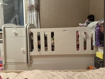 Bıçaqlar: Oğlan və qız üçün, İşlənmiş, Dördbucaq, Beşik, Dəst ilə, Matras ilə, Yellənmə mexanizmsiz