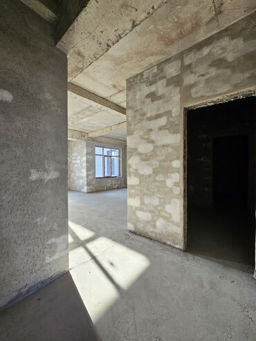 Продажа квартир: 5 и более комнат, 161 м², Элитка, 9 этаж, ПСО (под самоотделку) at lalafo.kg — 18 Продажа квартир: 5 и более комнат, 161 м², Элитка, 9 этаж, ПСО (под самоотделку) — 18