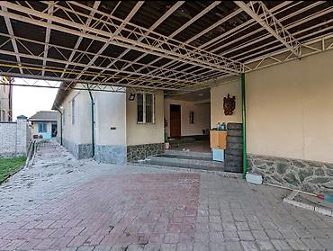 Продажа коттеджей и домов: Агентствам не беспокоить. Продается дом, район первая Киргизия — 17