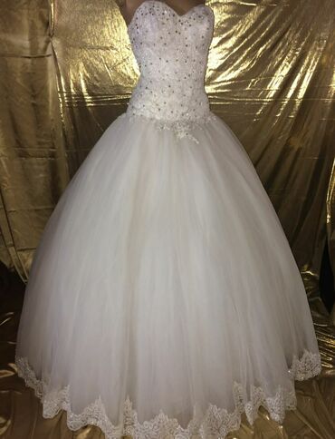 Toy paltarları: Ucuz qi̇ymətə keyfi̇yyətli̇ gəli̇nli̇kləri̇n satışı. 30-50-100₼ — 12