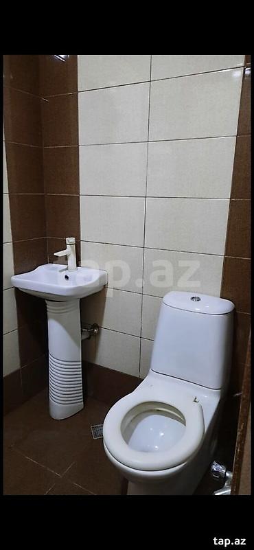 nerimanovda kiraye evler 2 otaqli: Zabrat 1 qəsəbəsində 2 otaqlı bina evi kirayə verilir ev tam — 5