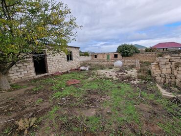 Həyət evləri və villaların satışı: Hasarlı daş hasarlı həyət evi və torpaq sahəsi - Dörd tərəfi hündür — 1