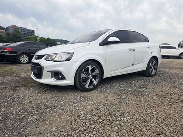 продаю в связи с переездом: Chevrolet Aveo: 2018 г., 1.4 л, Автомат, Бензин, Седан