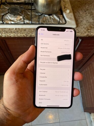 Apple iPhone: IPhone 11 Pro Max, 256 GB, Matte Midnight Green, Face ID — 5