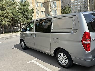 rolls rois: Hyundai H-1 / Starex, серебристый фургон грузо-пассажирский Машина — 3