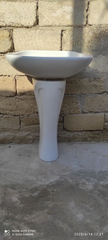Moydadırlar: Moydadır. 45 azn. Ünvan Hovsan. Kod907. ( whatsappa yazın)