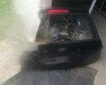 moj auto: STAKLO GEPEKA ZA FORD FIESTA OD 2002. DO 2007. GOD. | SMEDEREVSKA — 2