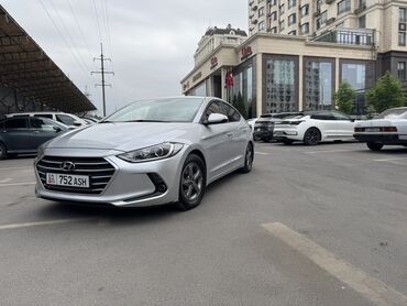 Hyundai: Hyundai Elantra: 2018 г., 1.6 л, Автомат, Газ, Седан