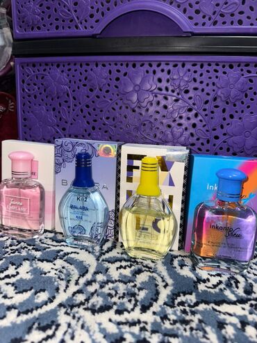 Косметика: Набор косметики и парфюмерии - Спреи-шиммеры USHAS Shimmer Spray — 3