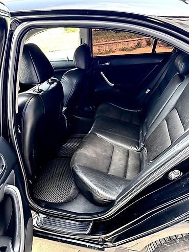 genesis авто: Honda Accord: 2004 г., 2 л, Механика, Бензин, Седан — 7