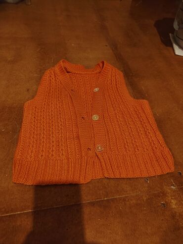 Jaketlər: Qiymetler ferqlidir. Wekilleri cevirin😊Uşaq kardiqanları dəsti - — 4