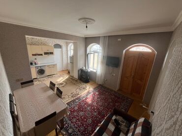 Həyət evləri və villaların satışı: 5 otaqlı, 150 kv. m, Orta təmir — 1