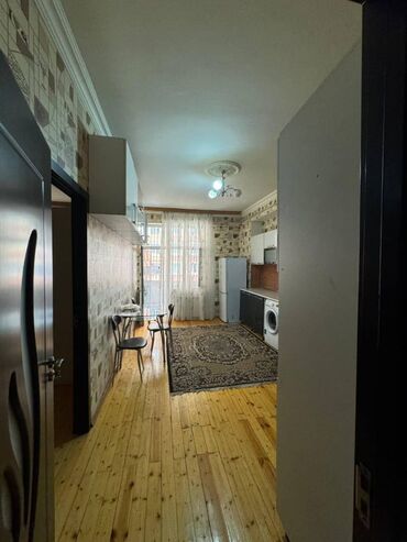 Uzunmüddətli kirayə mənzillər: 9 mkr,Tərlan şadlıq sarayı ilə üzbəüz,17 mərtəbənin,4-cü — 6