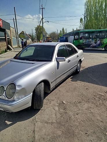 Mercedes-Benz: Mercedes-Benz E-Class: 1995 г., Седан — 5