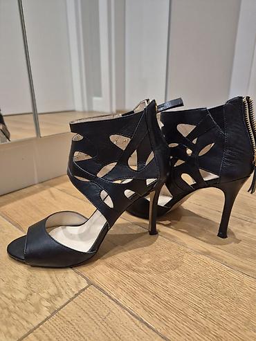 Sandale: Nine West crne sandale na štiklu - Dizajn: elegantne sandale sa — 2