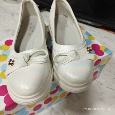 бронзеры румяна хайлайтеры: Məhsulların təsviri - Qız uşaqları üçün ağ ballerina ayaqqabılar •