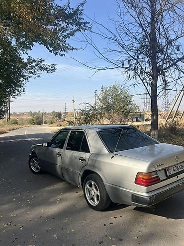 Транспорт: Mercedes-Benz W124: 1992 г., 2 л, Механика, Бензин, Седан — 2