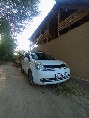 новый шины: Nissan Note: 2006 г., 1.5 л, Вариатор, Бензин, Хетчбек