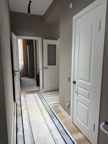 Продажа квартир: 2 комнаты, 69 м², 2 этаж — 12