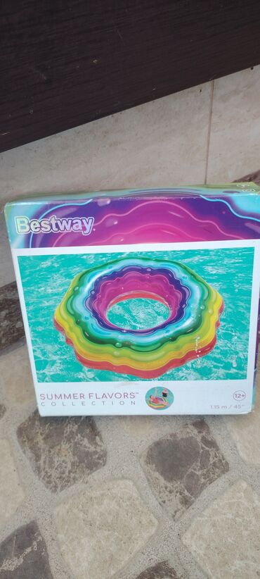 Hovuzlar: Boyukler ve ushaqlar ucun Deniz doshekleri ve fantanli baseynler 3 — 17