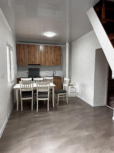 Продажа коттеджей и домов: Продается дом🔥 📍 Адрес: Пишпек (ориентир Гагарина/ Термечикова) 🔢 Год — 2