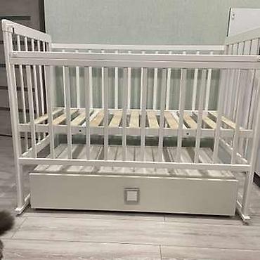 Beşiklər: Uşaq beşiyi – ağ rəng, klassik barmaqlı dizayn. Xüsusiyyətlər: - — 2