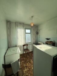 сдаю место кыял: 1 комната, 34 м², 104 серия, 3 этаж, Старый ремонт