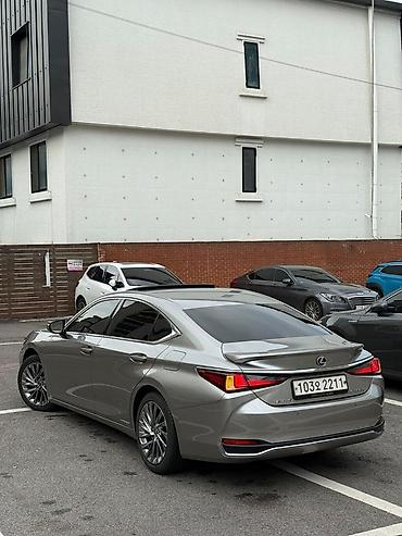 Lexus: Lexus ES: 2019 г., Гибрид, Седан — 3