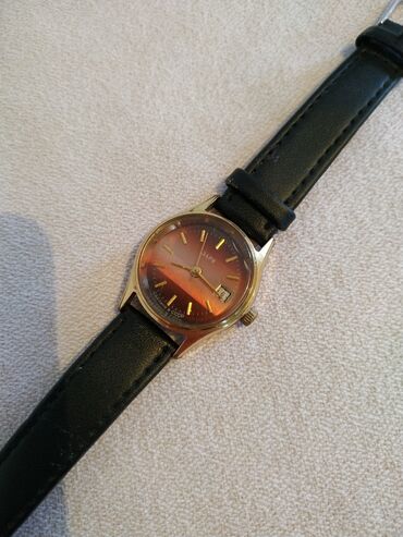 золотые часы женские бишкек цена: Продается позолоченные женские механические часы Заря советского