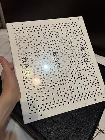 Rəflər: Məhsul: IKEA VARIERA – divara/qapının içinə bərkidilən metal saxlama — 1